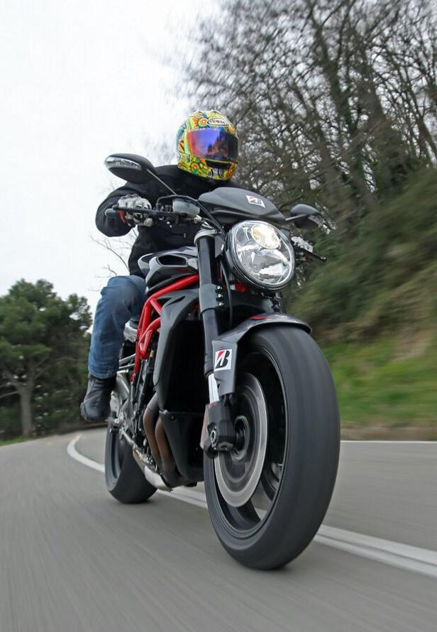 BRIDGESTONE BATTLAX