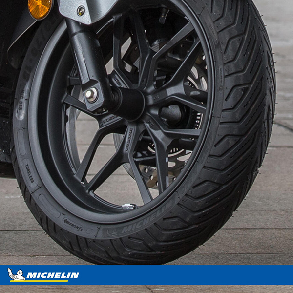 MICHELIN 90/90 -14 52S