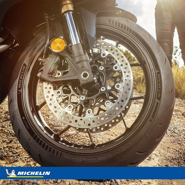 MICHELIN 120/70 ZR17 (58W)