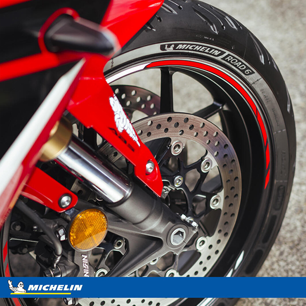 MICHELIN 120/70 ZR17 (58W)