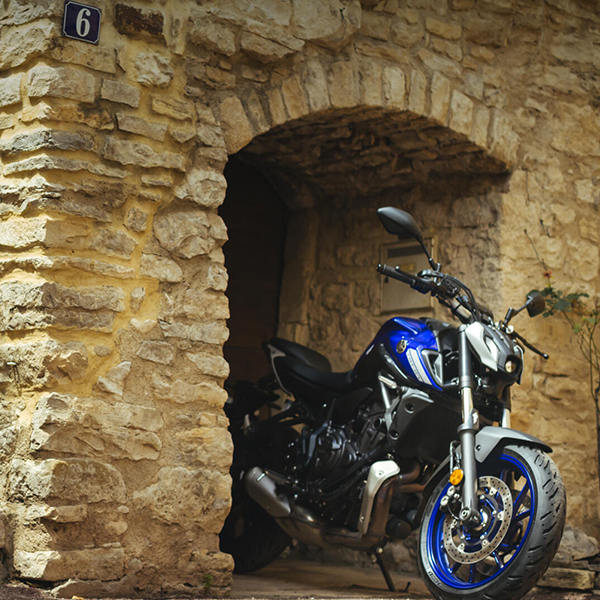MICHELIN 120/70 ZR17 (58W)