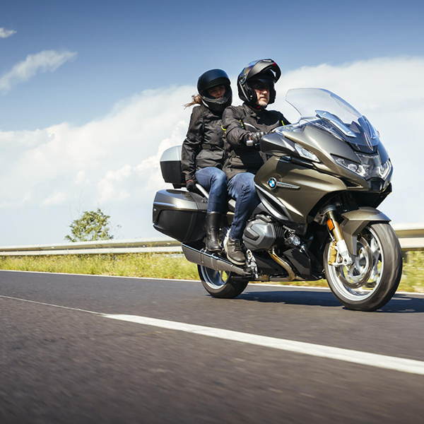 MICHELIN 120/70 ZR17 (58W)